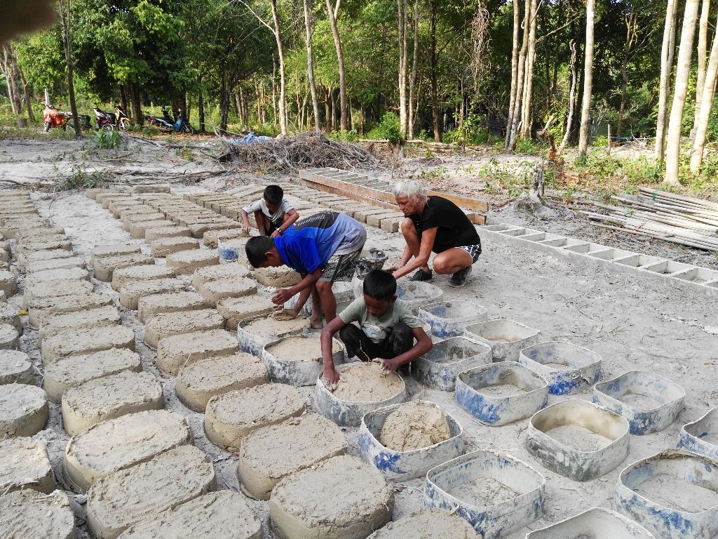 Seriál dobrovolnictví v zahraničí: Stavba školy v Thajsku